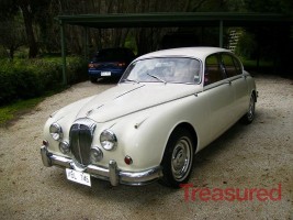 1965 Daimler 250 V8 Classic Cars for sale