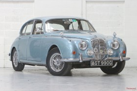 1969 Daimler 250 V8 Classic Cars for sale